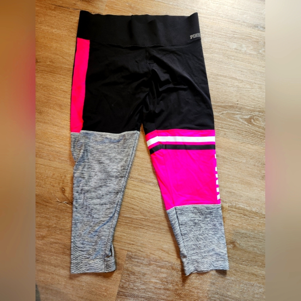 PINK Victoria Secret's Capri Legging